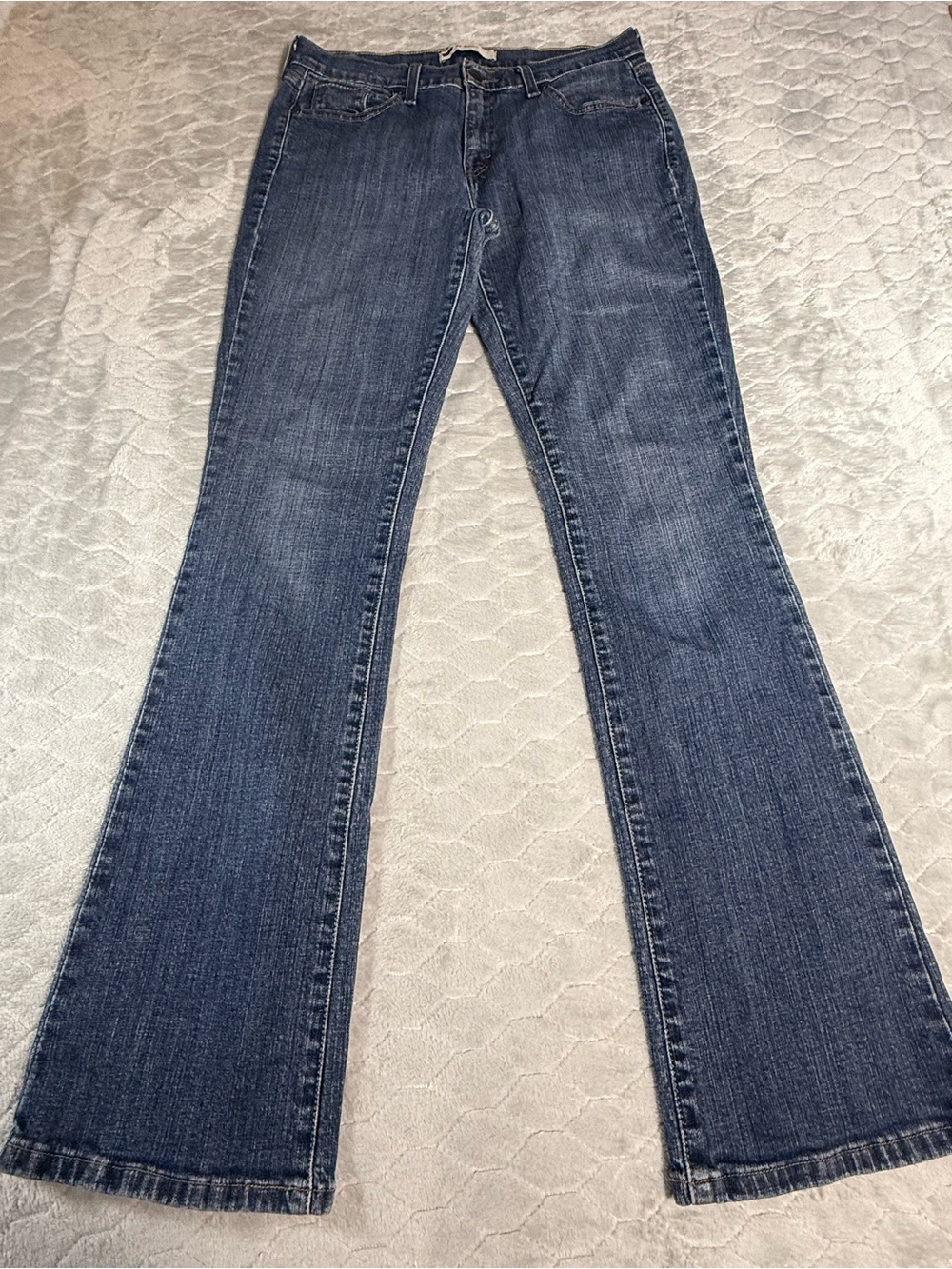 Levi's 513 Boot Cut Jeans Women's 31x33 Medium Wash Mid Rise Stretch Denim